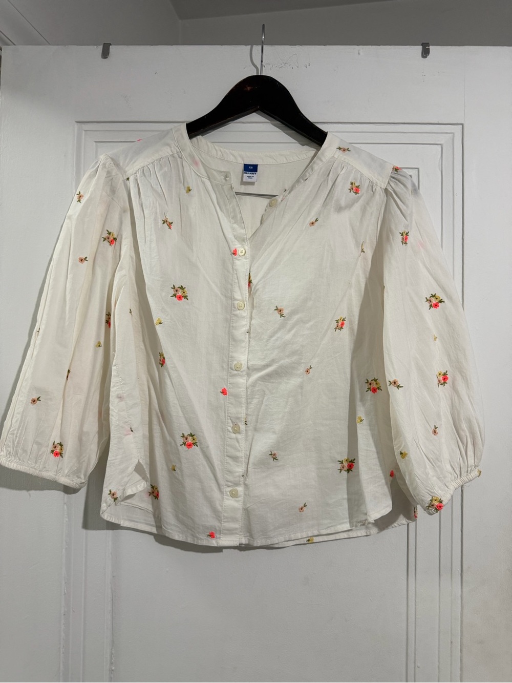 Old Navy White Button-Up Blouse with Pink and Yellow Floral Embroidery